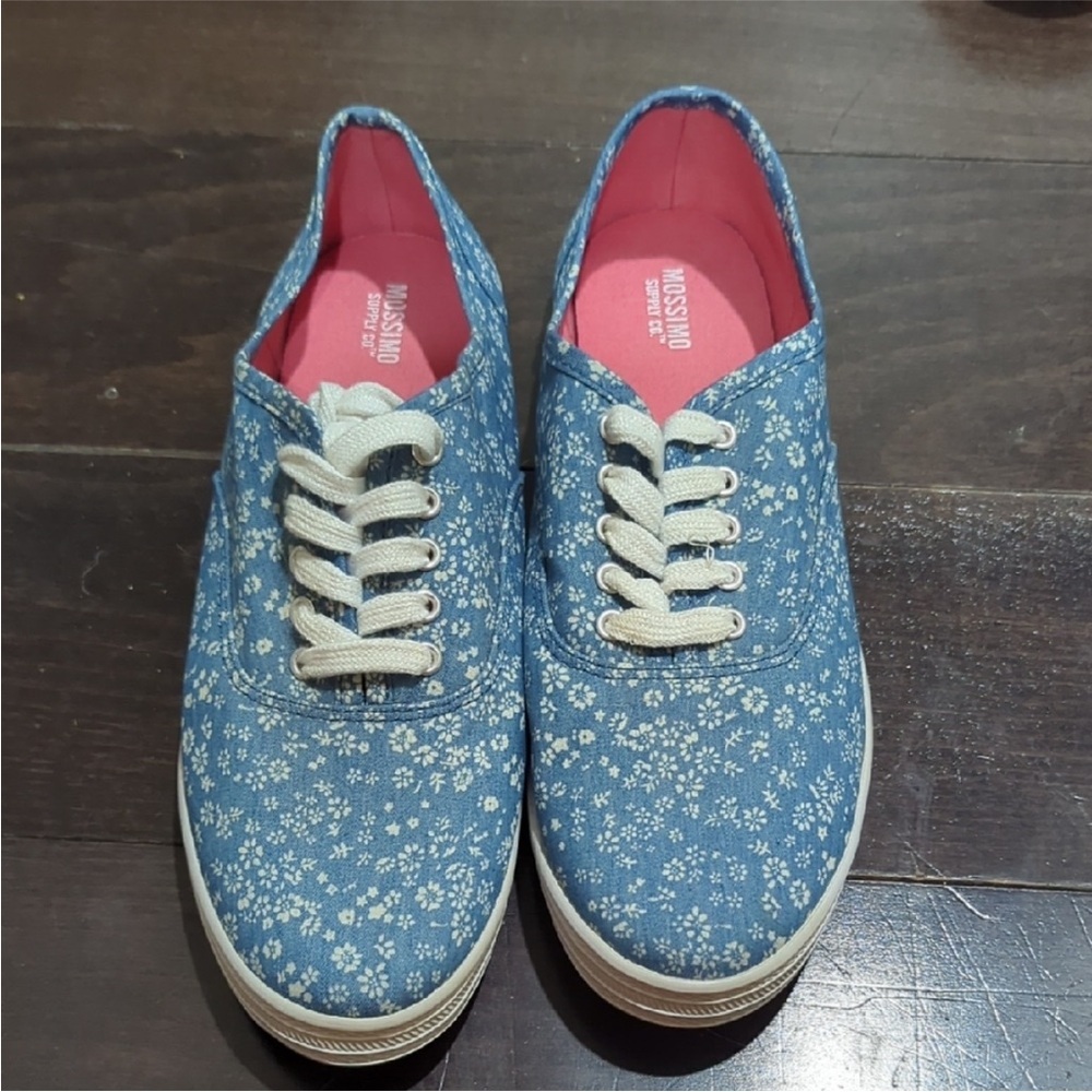Mossimo denim Blue Floral Sneakers